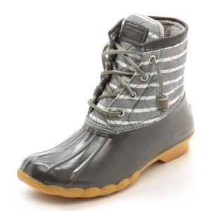 NWOT Sperry Short Grey Striped Duck Boots